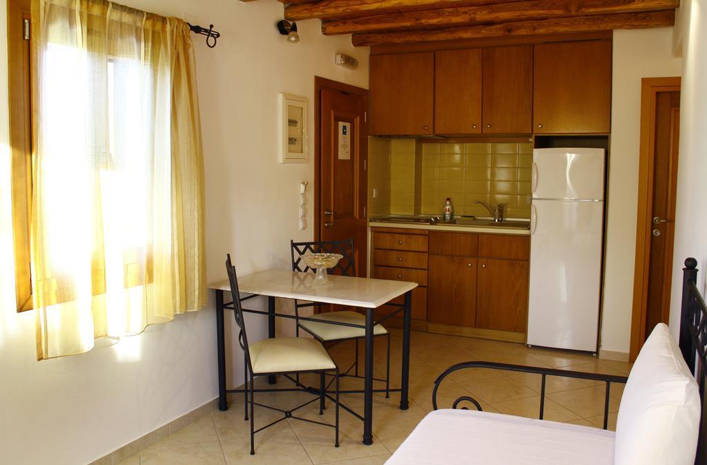 Alisachni Apartment Livadi  Luaran gambar